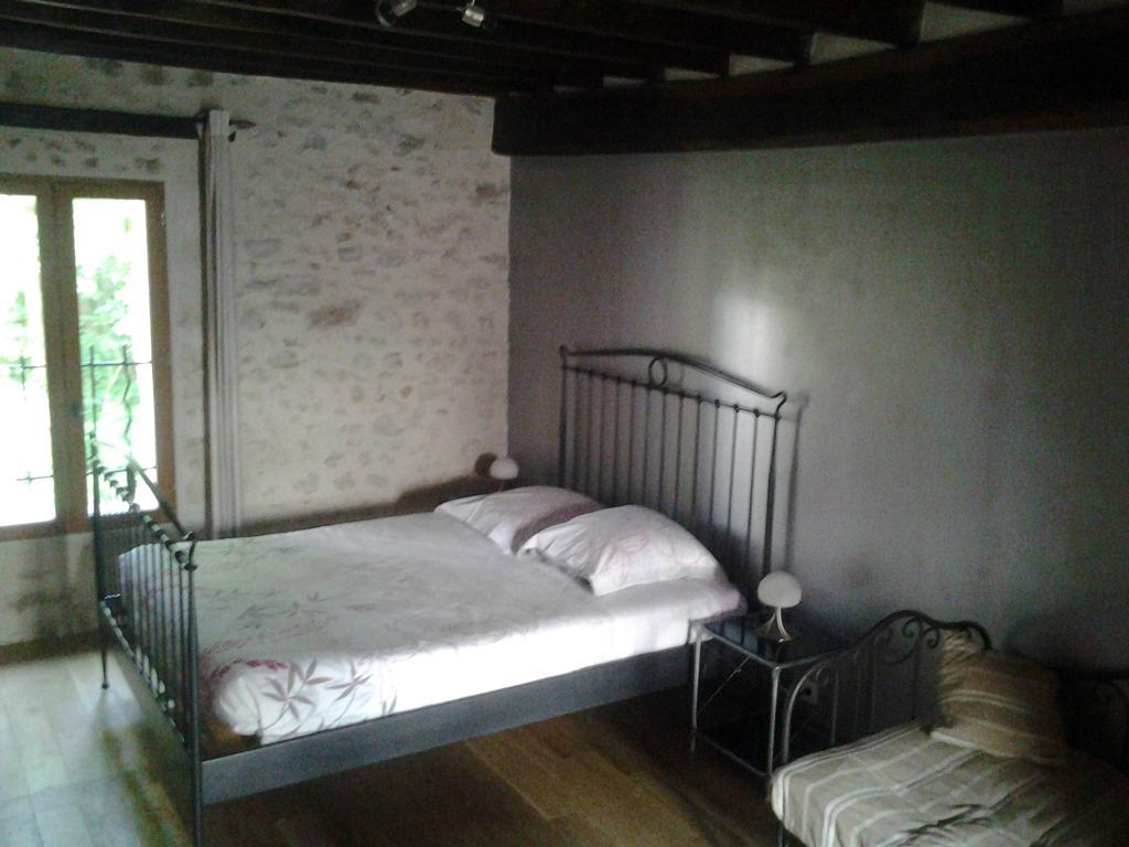Bed and Breakfast La Ferme Du Vintue Etrechy  Номер фото