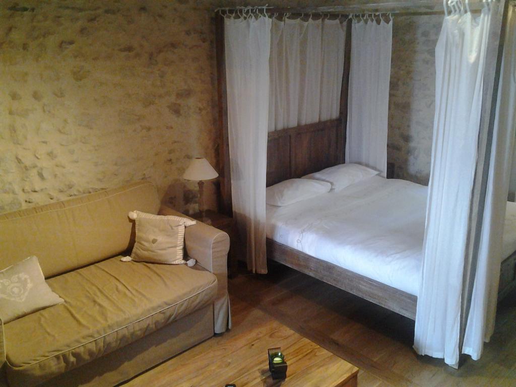 Bed and Breakfast La Ferme Du Vintue Etrechy  Номер фото