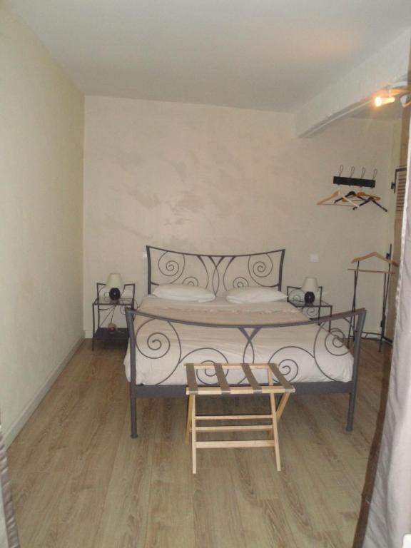Bed and Breakfast La Ferme Du Vintue Etrechy  Номер фото