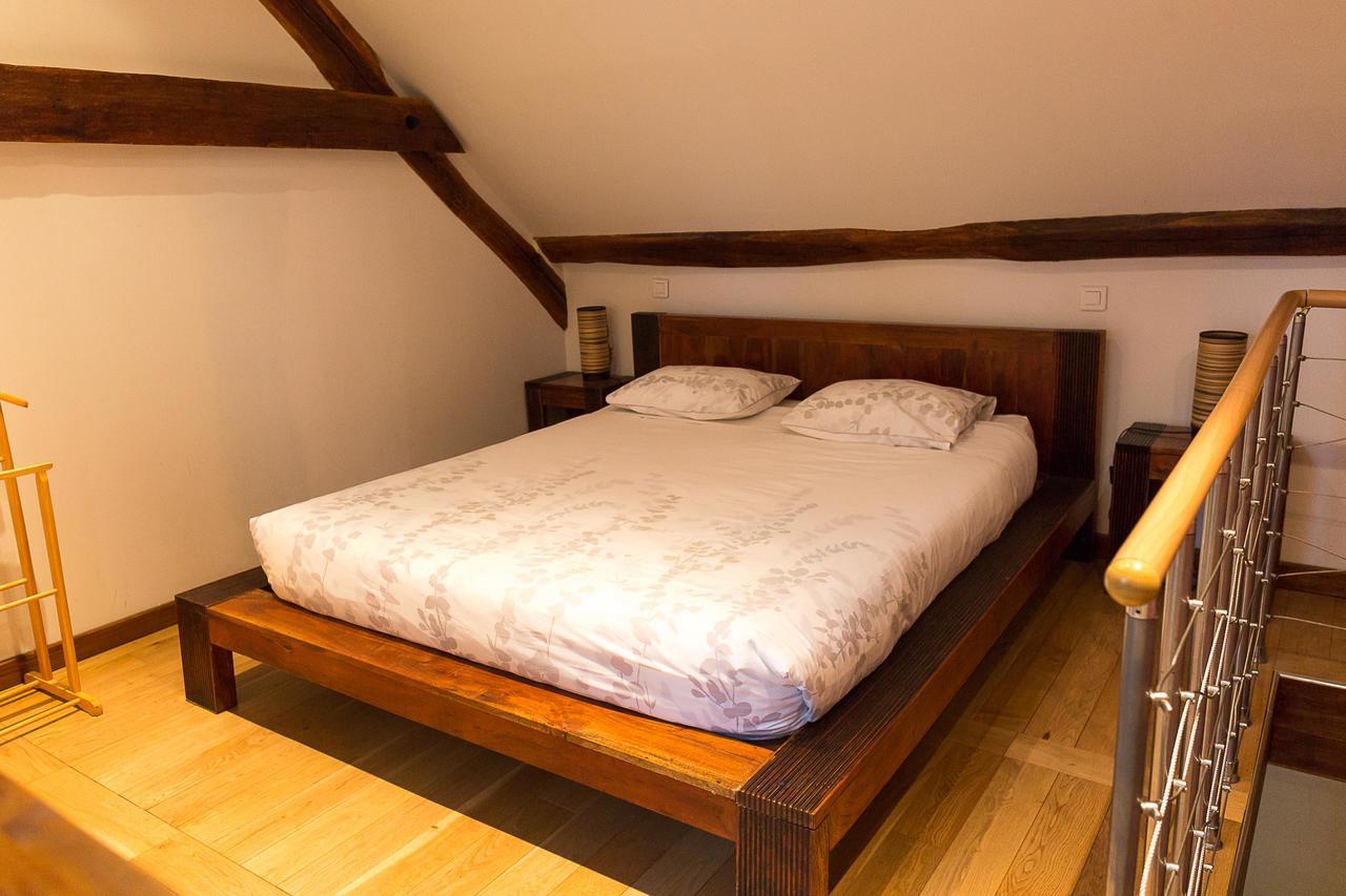 Bed and Breakfast La Ferme Du Vintue Etrechy  Экстерьер фото