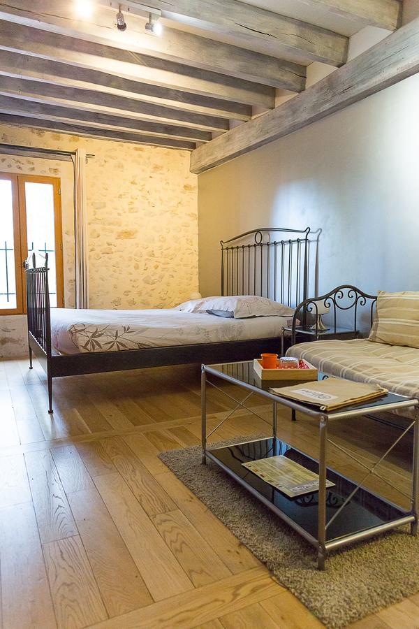 Bed and Breakfast La Ferme Du Vintue Etrechy  Экстерьер фото